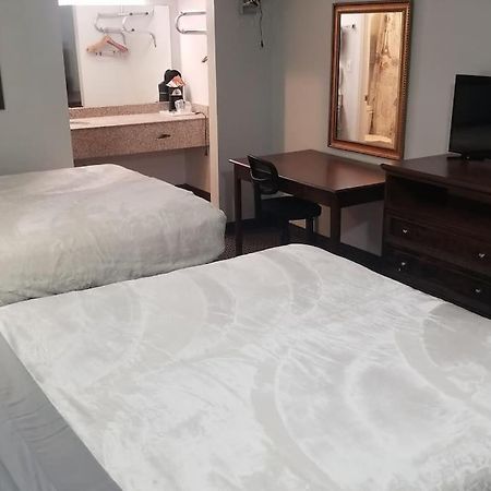 Hotel 2 Queen Beds Hotel Room 220 Booking 斯蒂尔沃特 外观 照片